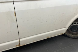 valkoinen Volkswagen Transporter 2008 kuva 28.
