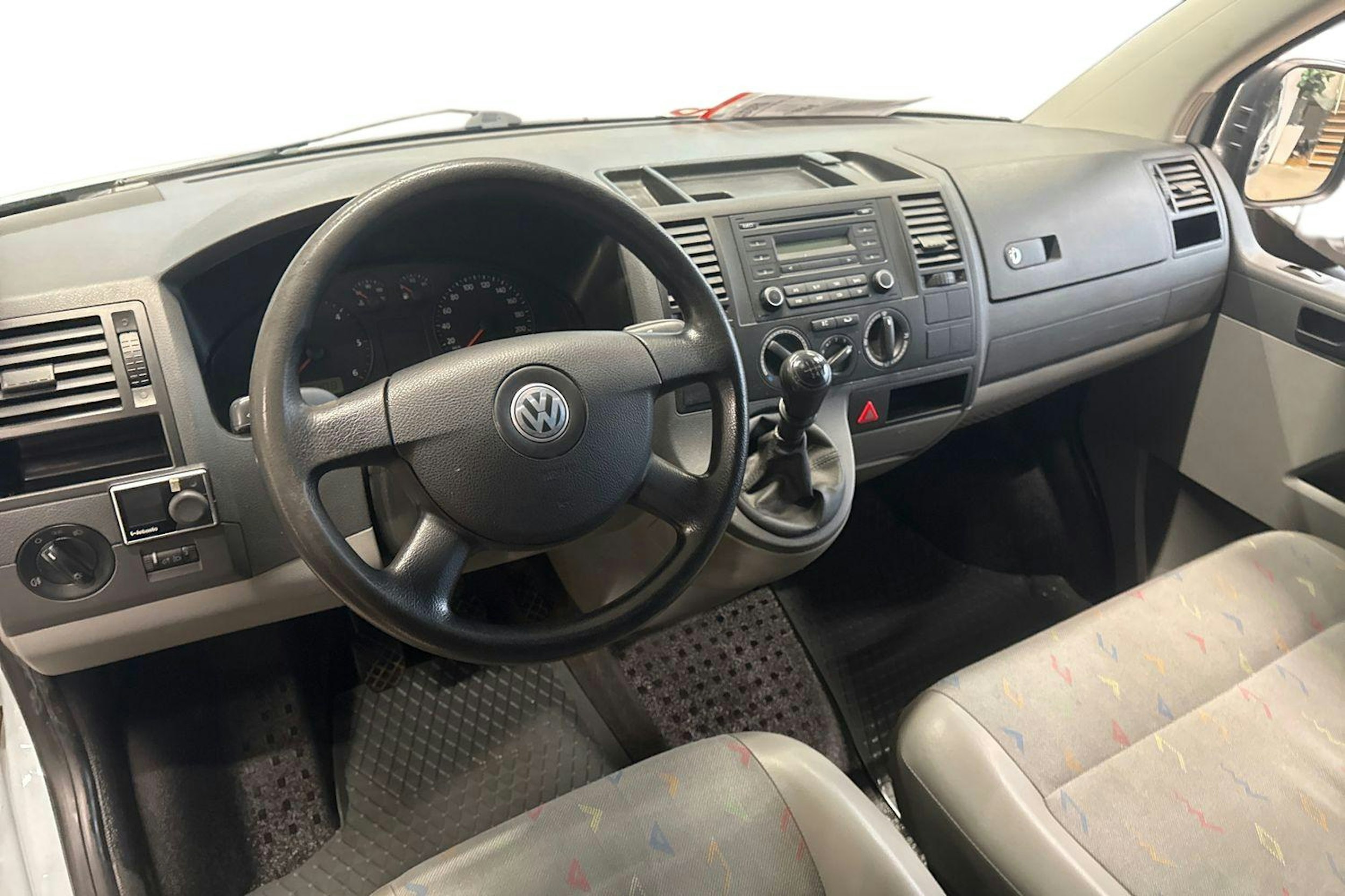 Harmaa Volkswagen Transporter 2008 kuva 9.