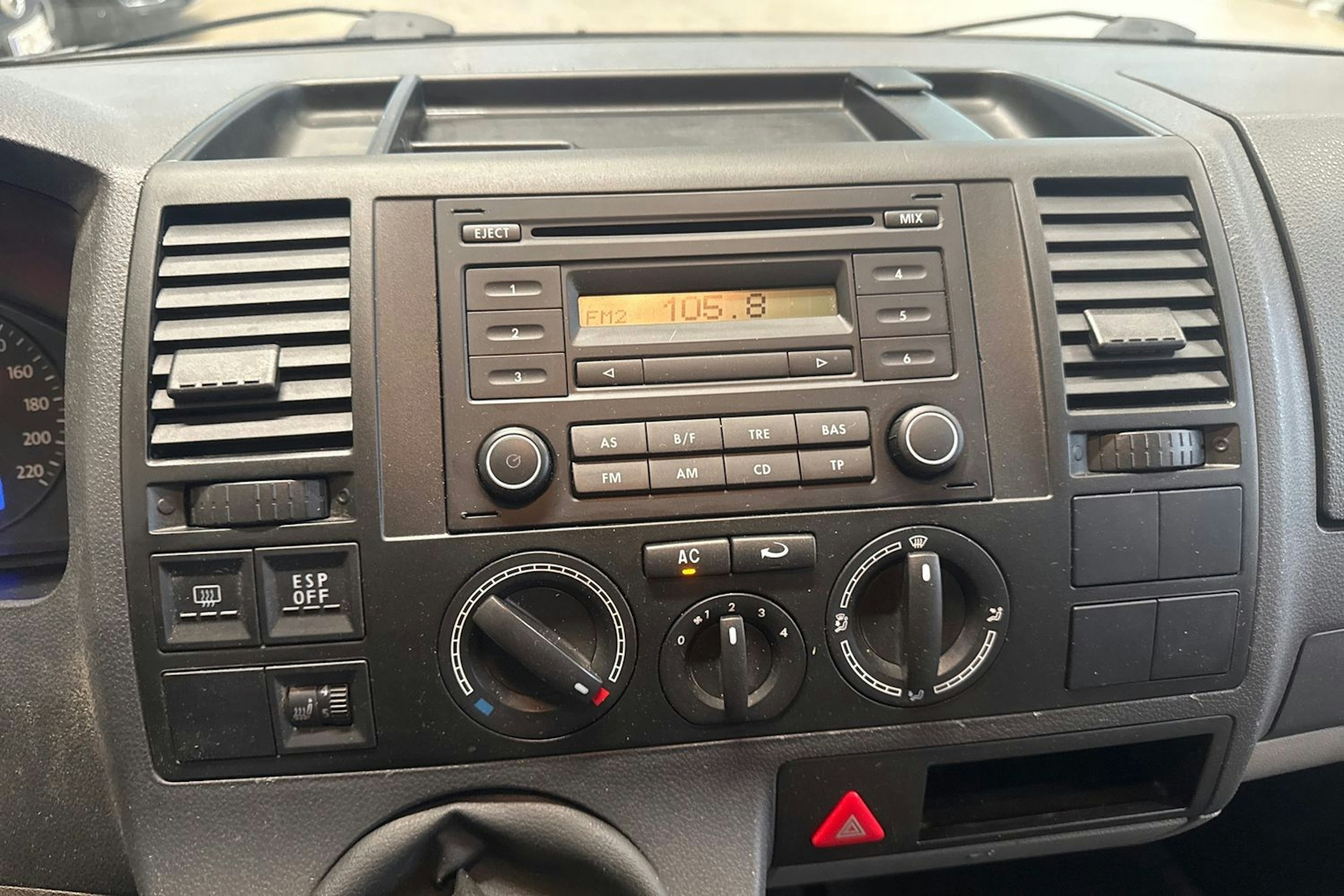 Harmaa Volkswagen Transporter 2008 kuva 15.