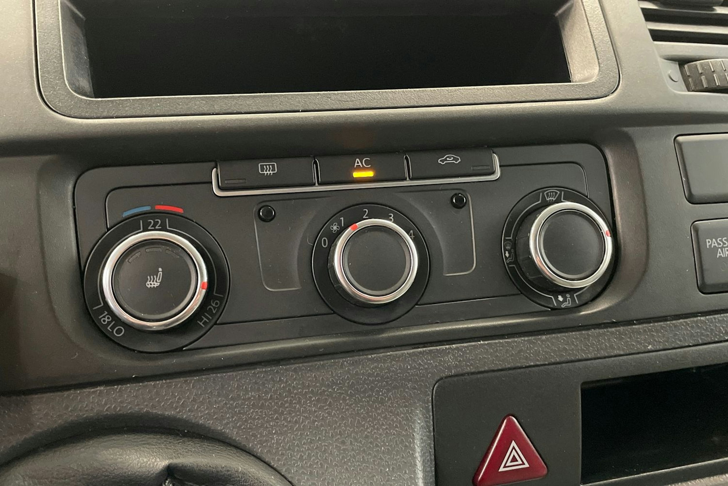 sininen Volkswagen Transporter 2009 kuva 19.