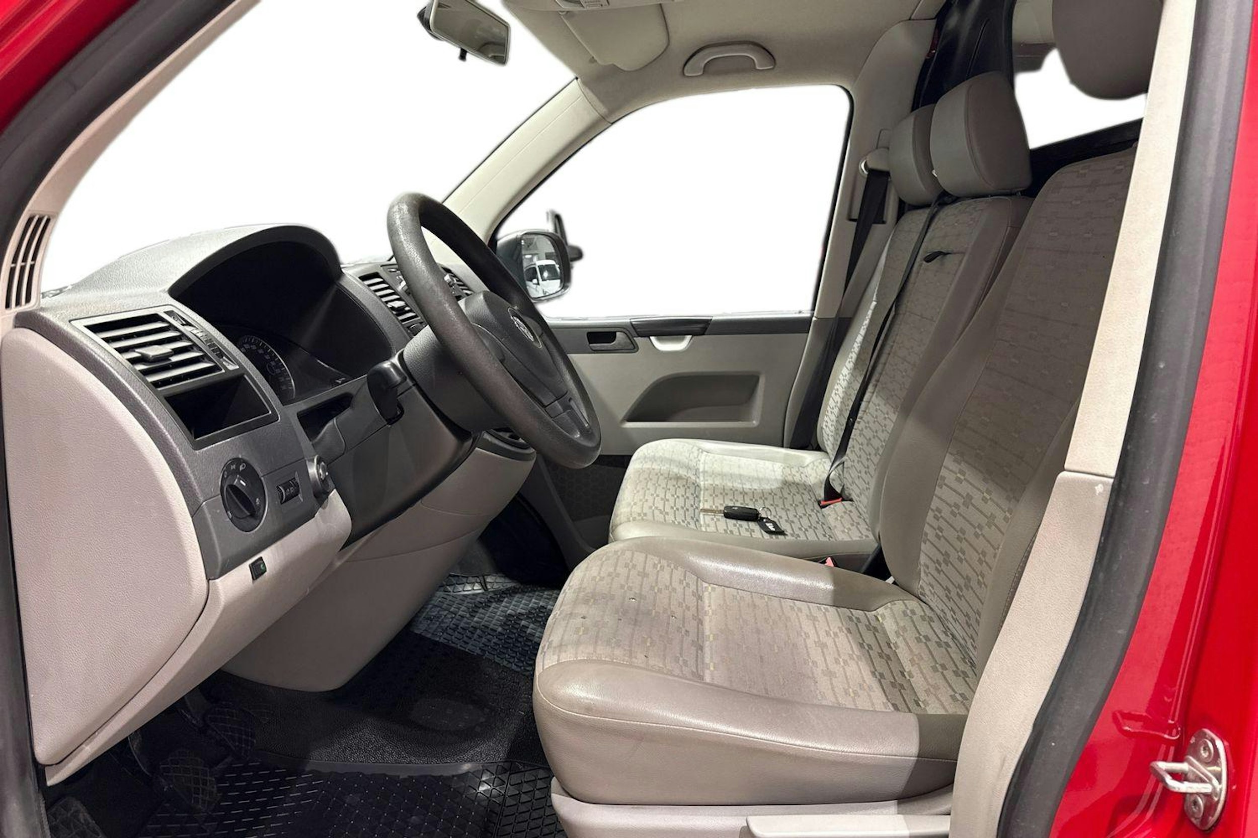 punainen Volkswagen Transporter 2009 kuva 9.
