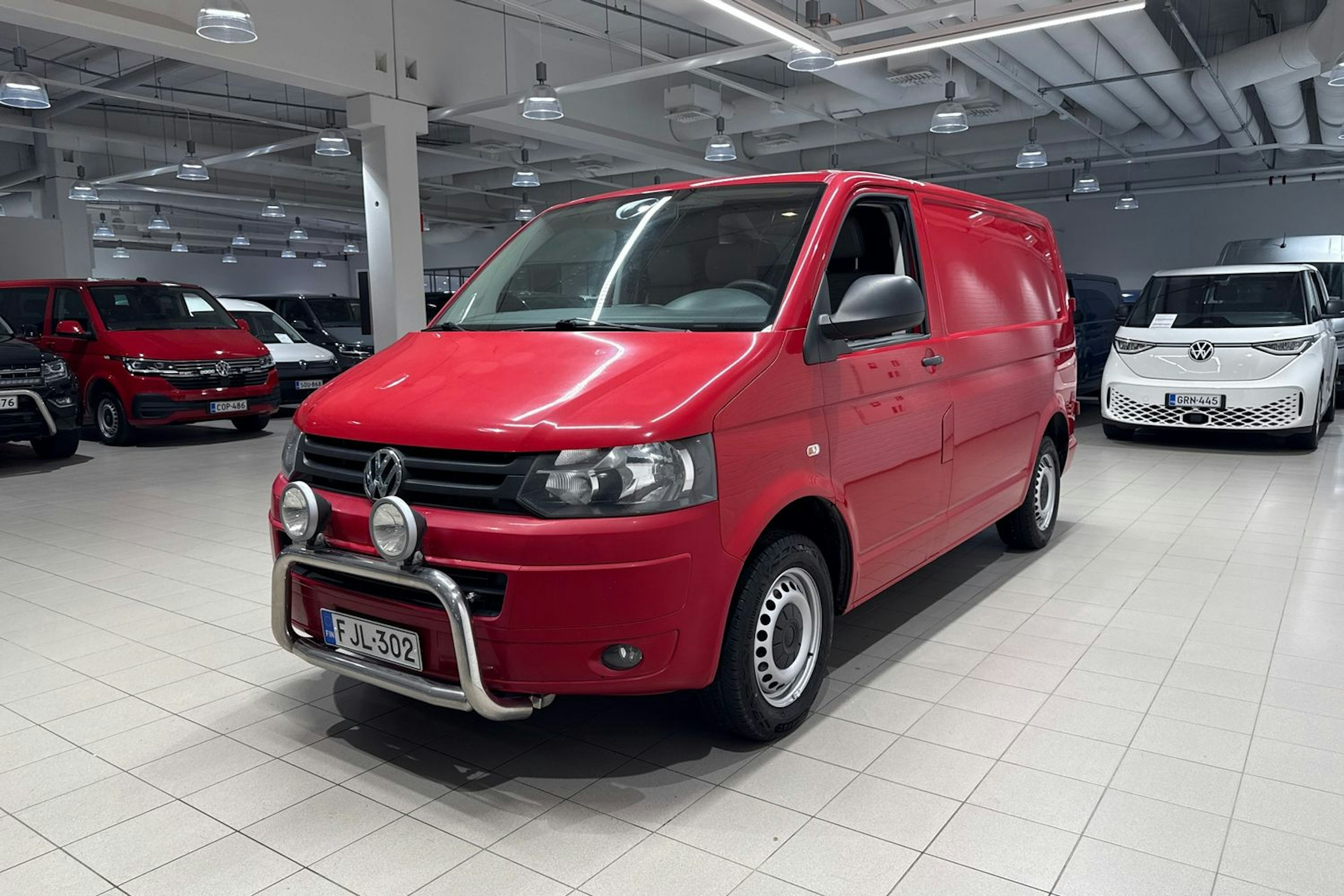 punainen Volkswagen Transporter 2009 kuva 13.