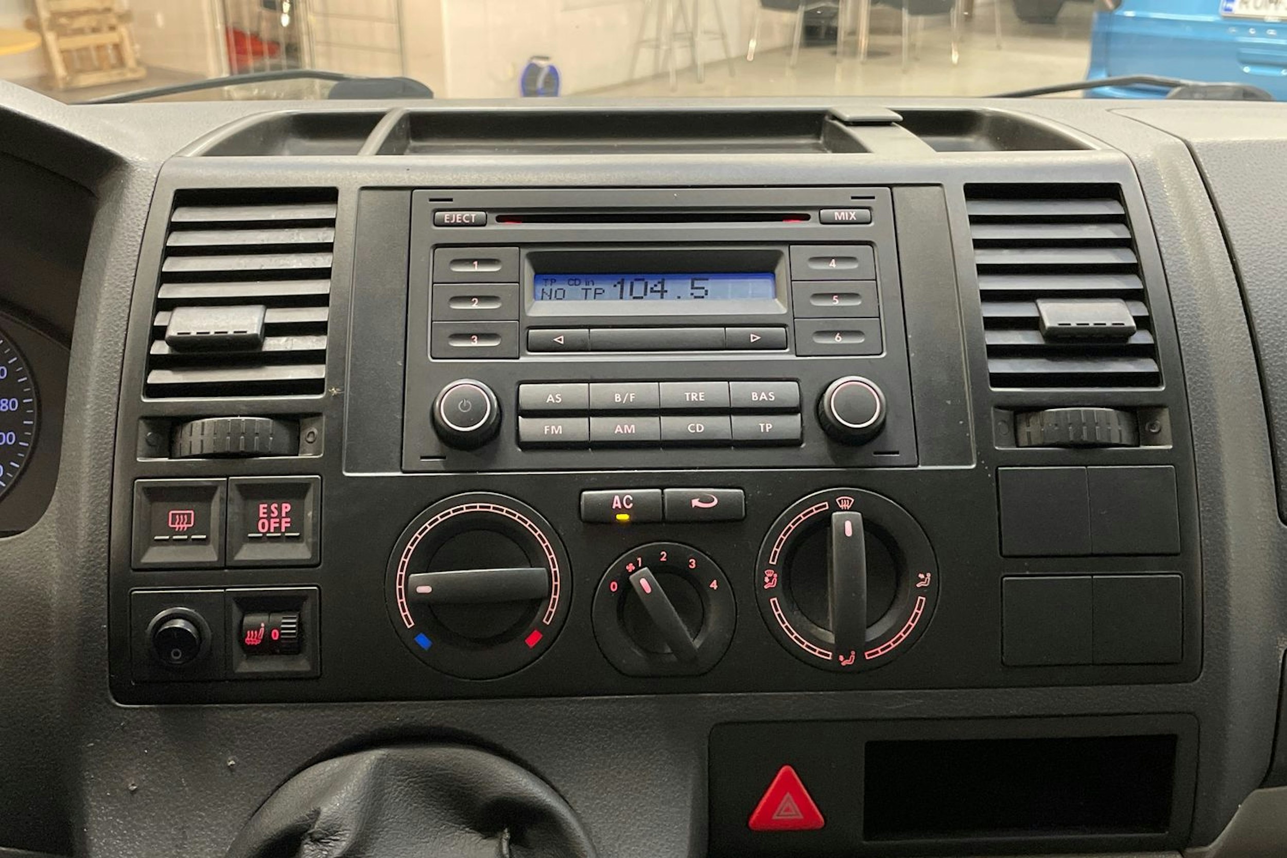 harmaa Volkswagen Transporter 2009 kuva 19.