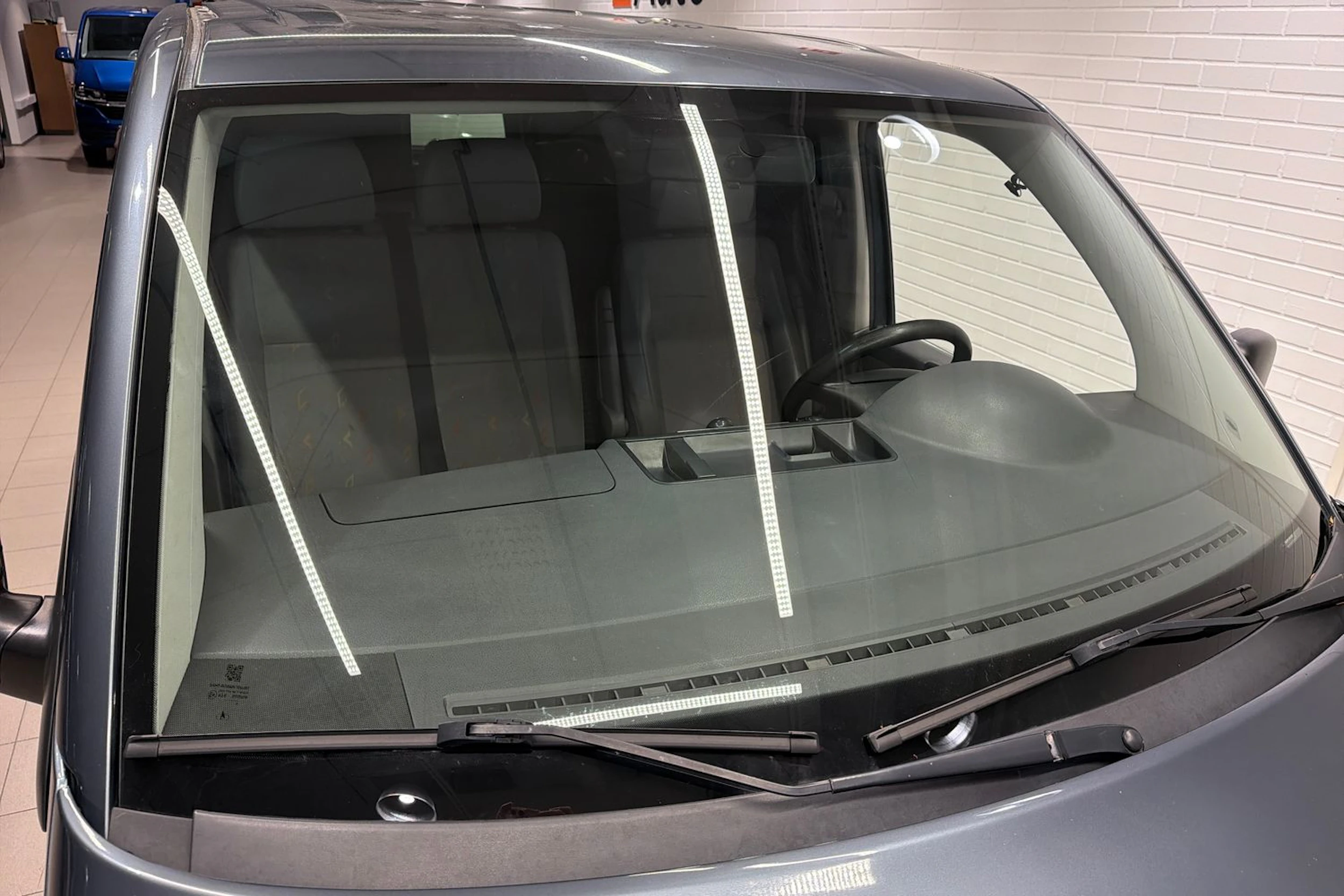 harmaa Volkswagen Transporter 2009 kuva 17.