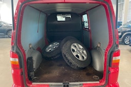 punainen Volkswagen Transporter 2009 kuva 10.