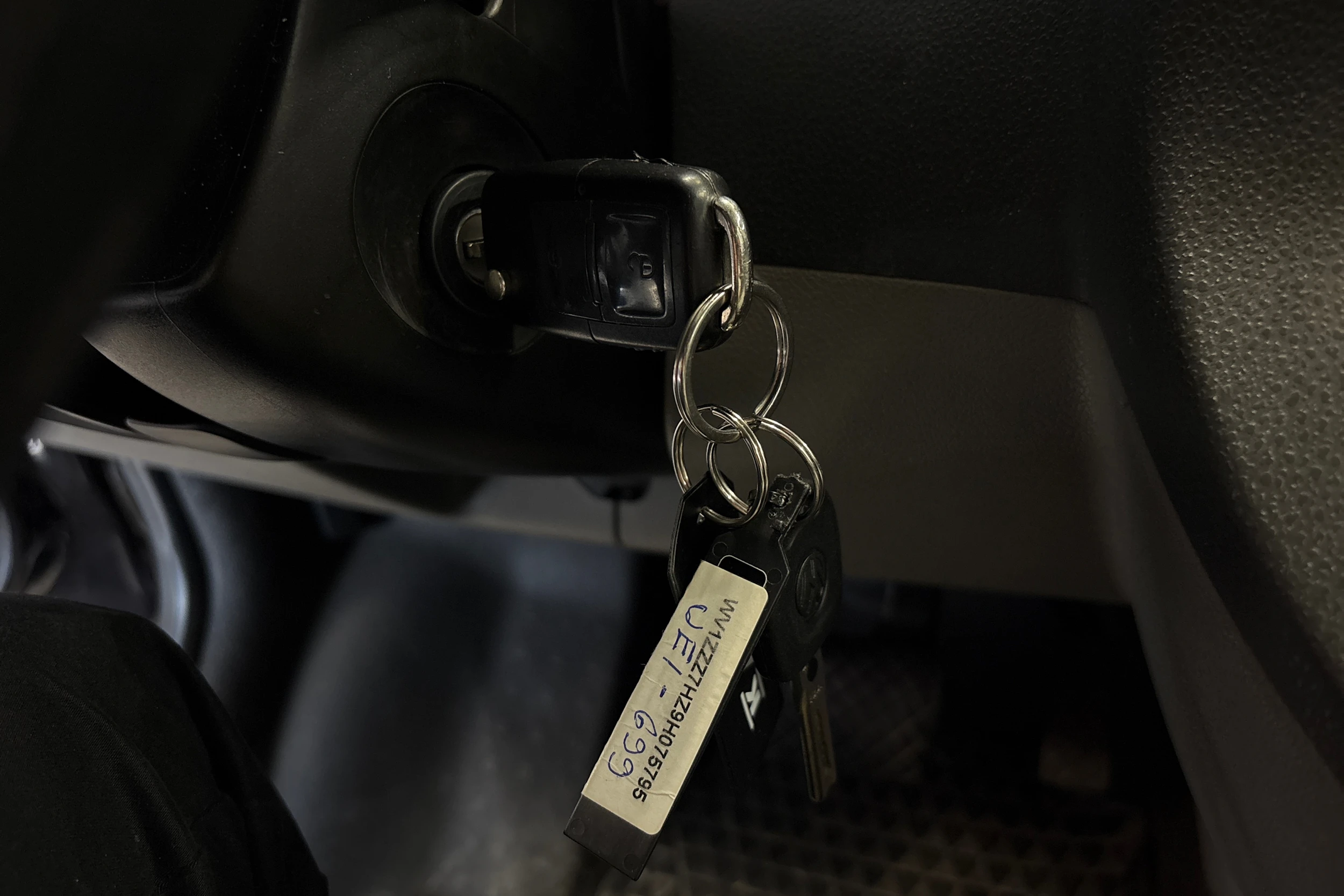musta Volkswagen Transporter 2009 kuva 8.