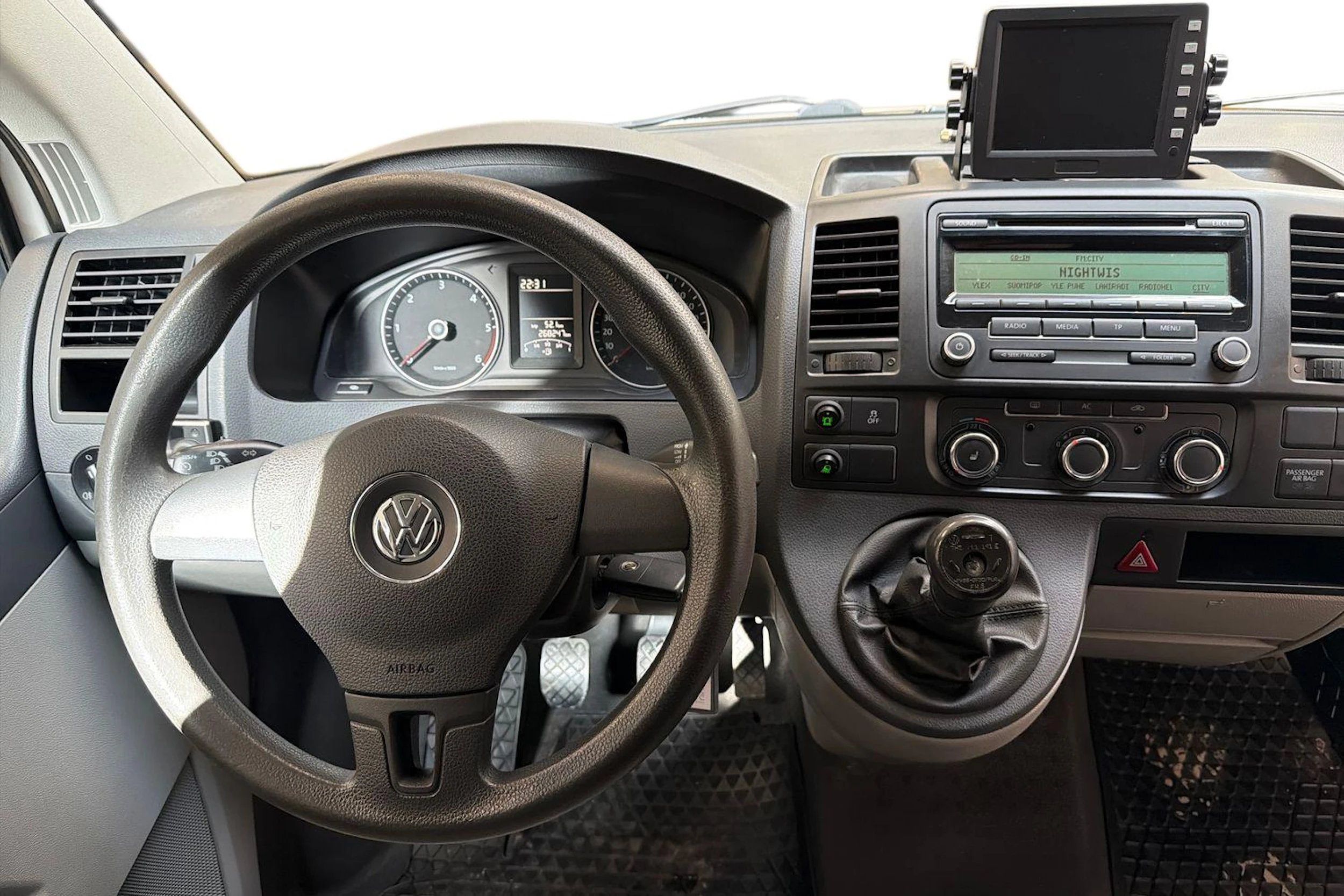 valkoinen Volkswagen Transporter 2010 kuva 7.