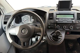 valkoinen Volkswagen Transporter 2010 kuva 7.