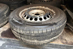 valkoinen Volkswagen Transporter 2010 kuva 10.