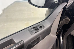 musta Volkswagen Transporter 2010 kuva 18.