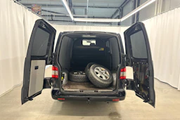 musta Volkswagen Transporter 2010 kuva 21.