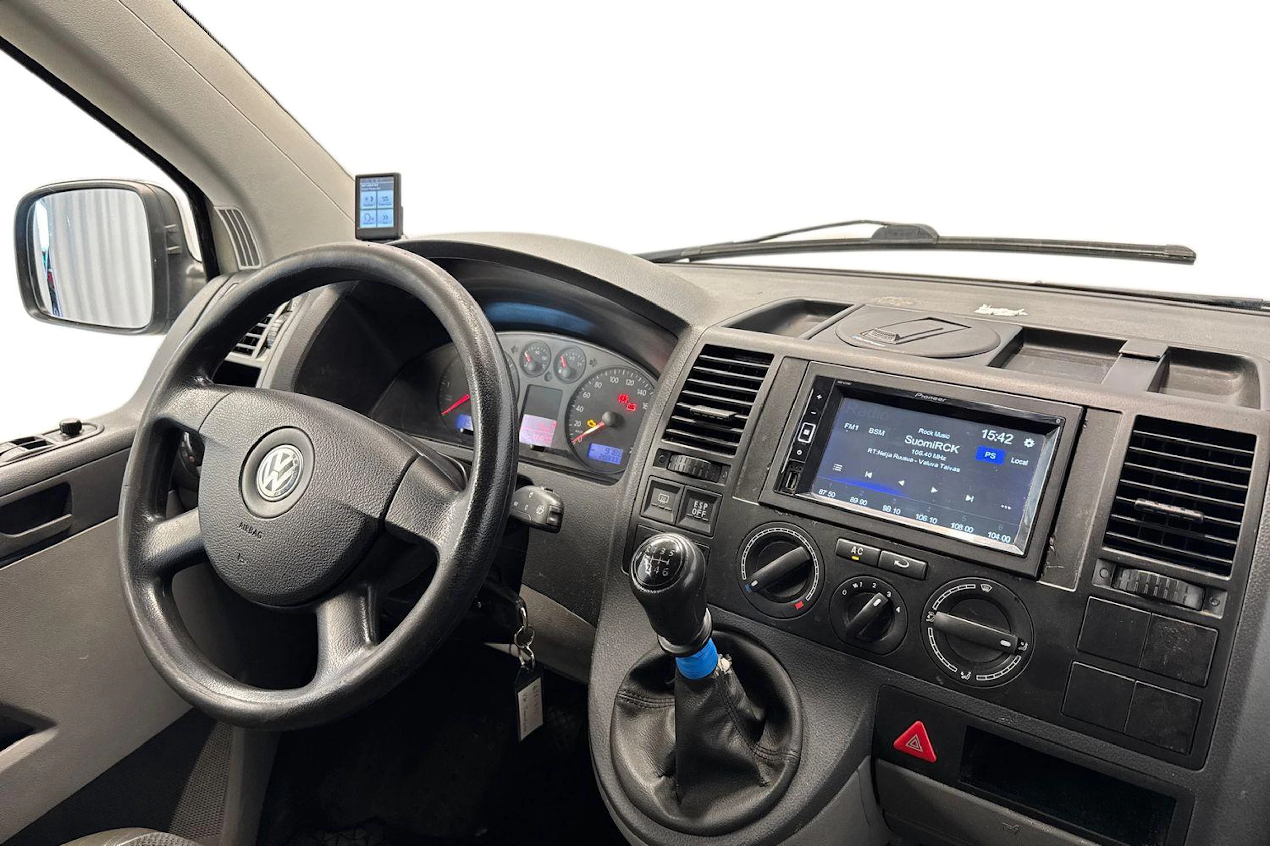 valkoinen Volkswagen Transporter 2010 kuva 11.