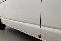 valkoinen Volkswagen Transporter 2010 kuva 27.