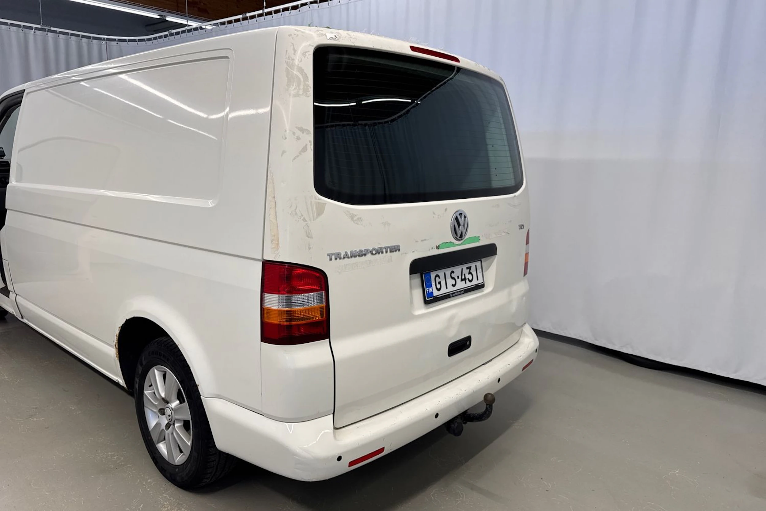valkoinen Volkswagen Transporter 2010 kuva 32.