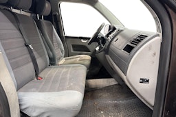 ruskea (beige) Volkswagen Transporter 2010 kuva 8.