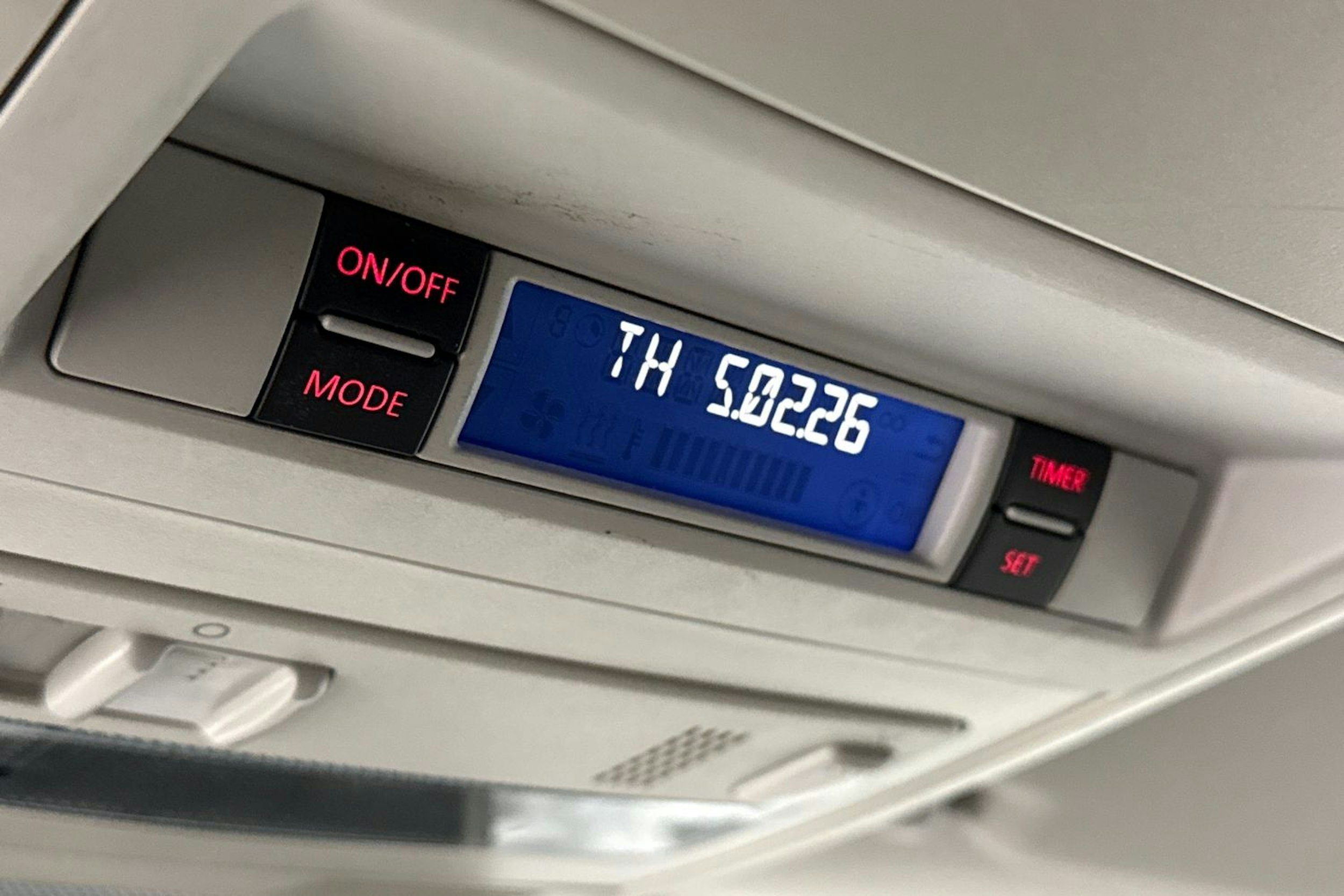 ruskea (beige) Volkswagen Transporter 2010 kuva 15.