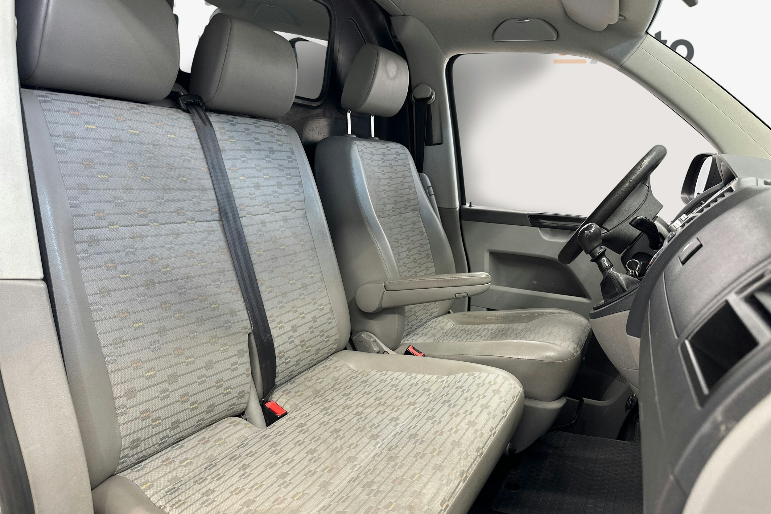 harmaa Volkswagen Transporter 2010 kuva 9.