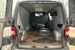 harmaa Volkswagen Transporter 2010 kuva 13.