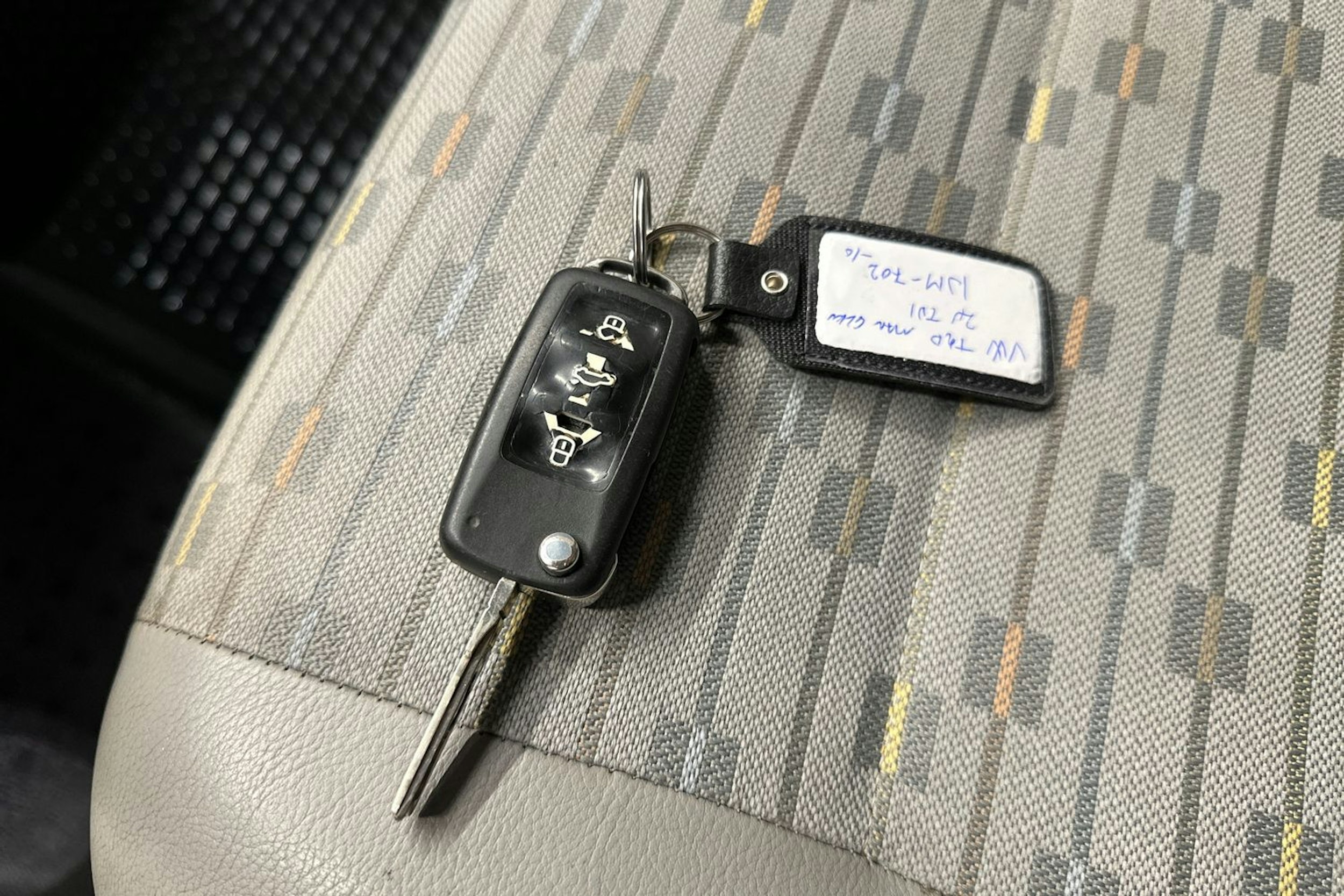 harmaa Volkswagen Transporter 2010 kuva 15.