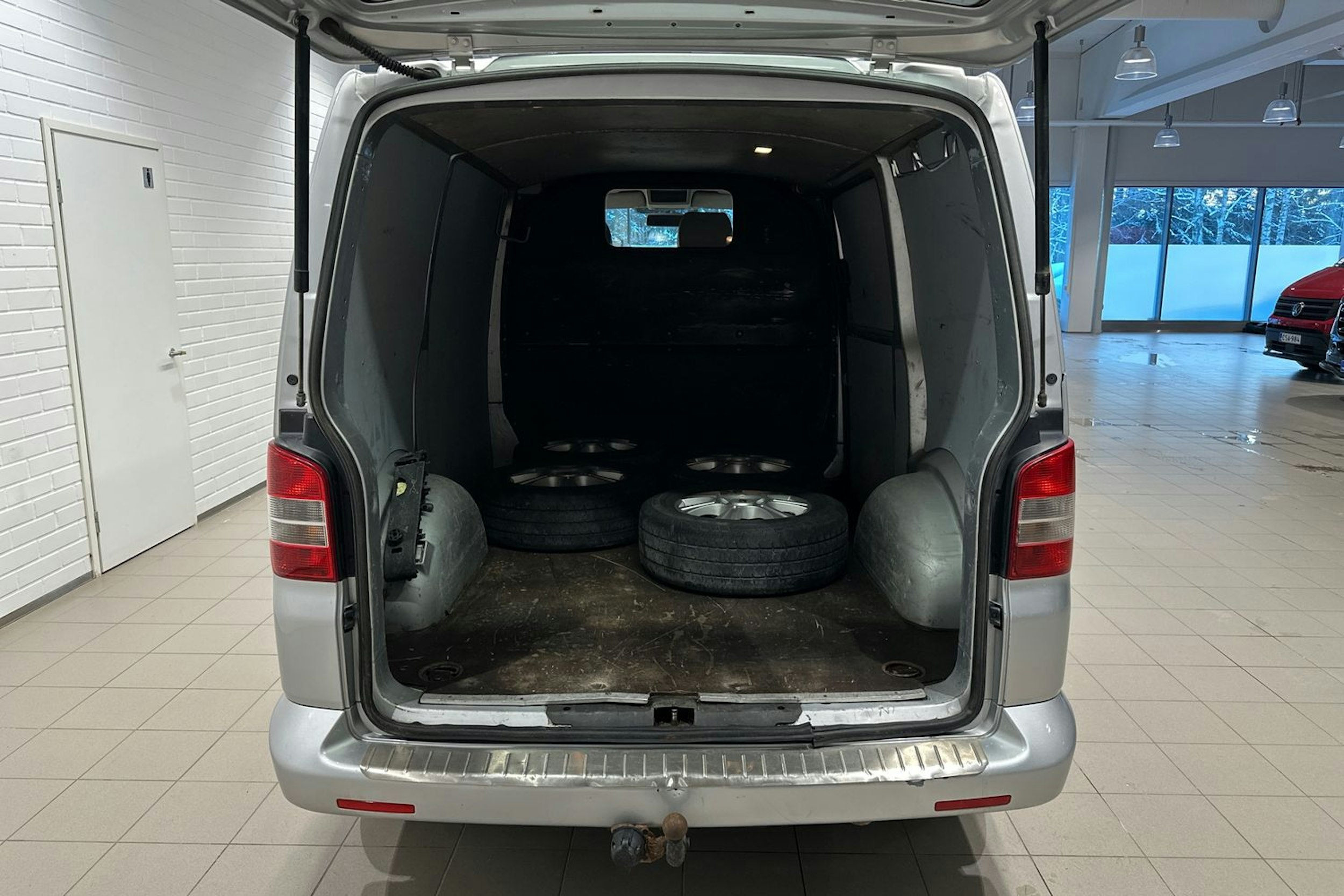 harmaa Volkswagen Transporter 2010 kuva 20.