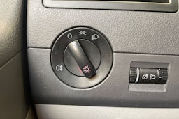 ruskea (beige) Volkswagen Transporter 2010 kuva 21.