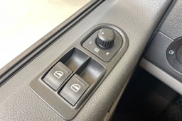 ruskea (beige) Volkswagen Transporter 2010 kuva 22.
