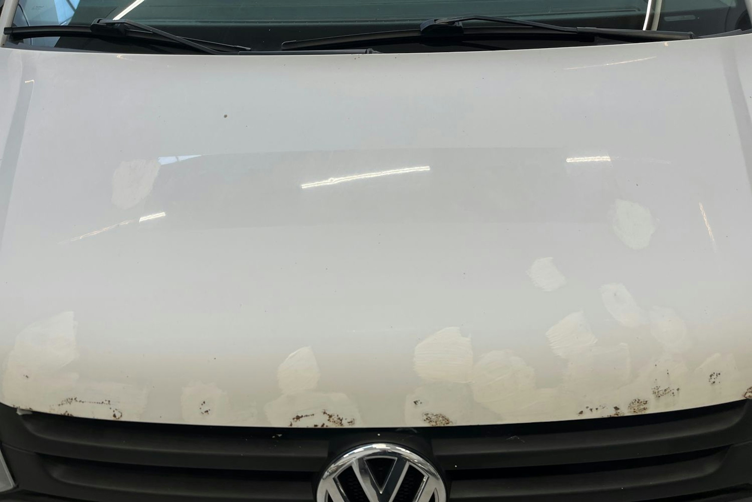valkoinen Volkswagen Transporter 2010 kuva 25.