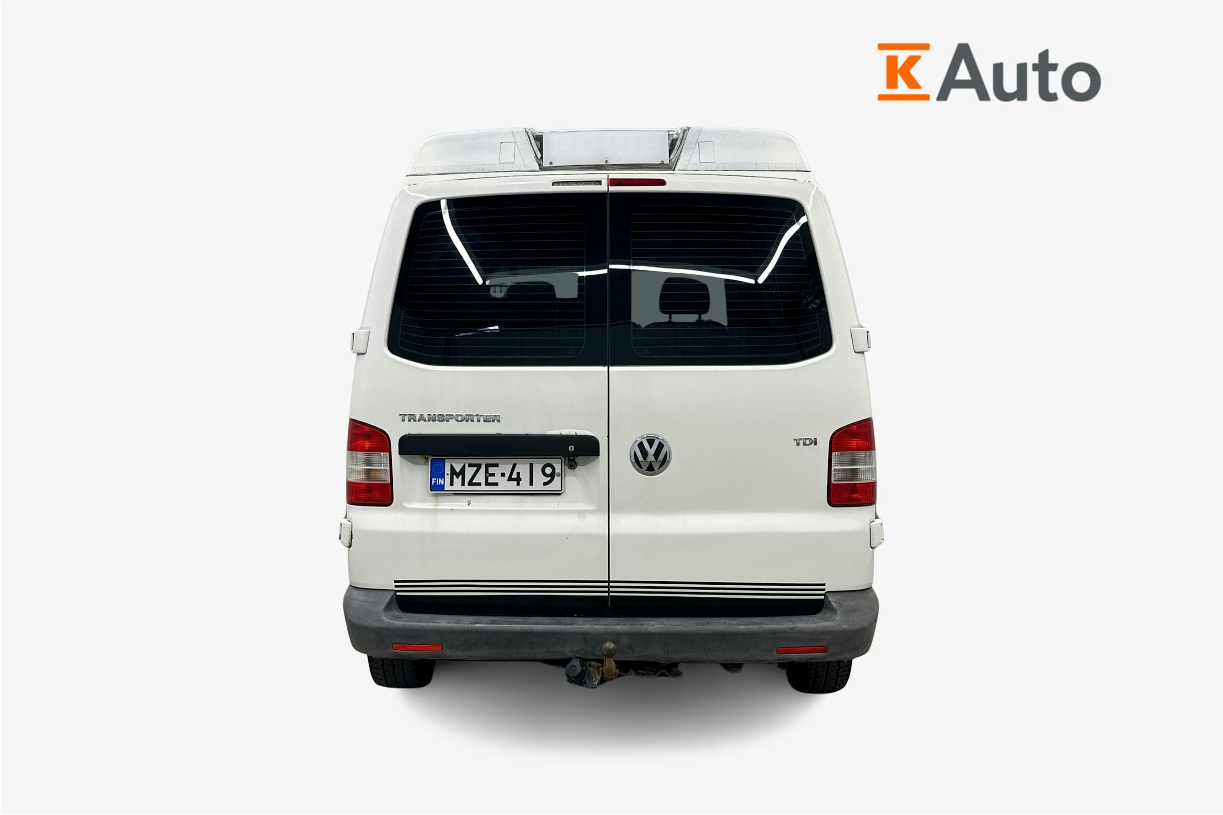 valkoinen Volkswagen Transporter 2010 kuva 3.
