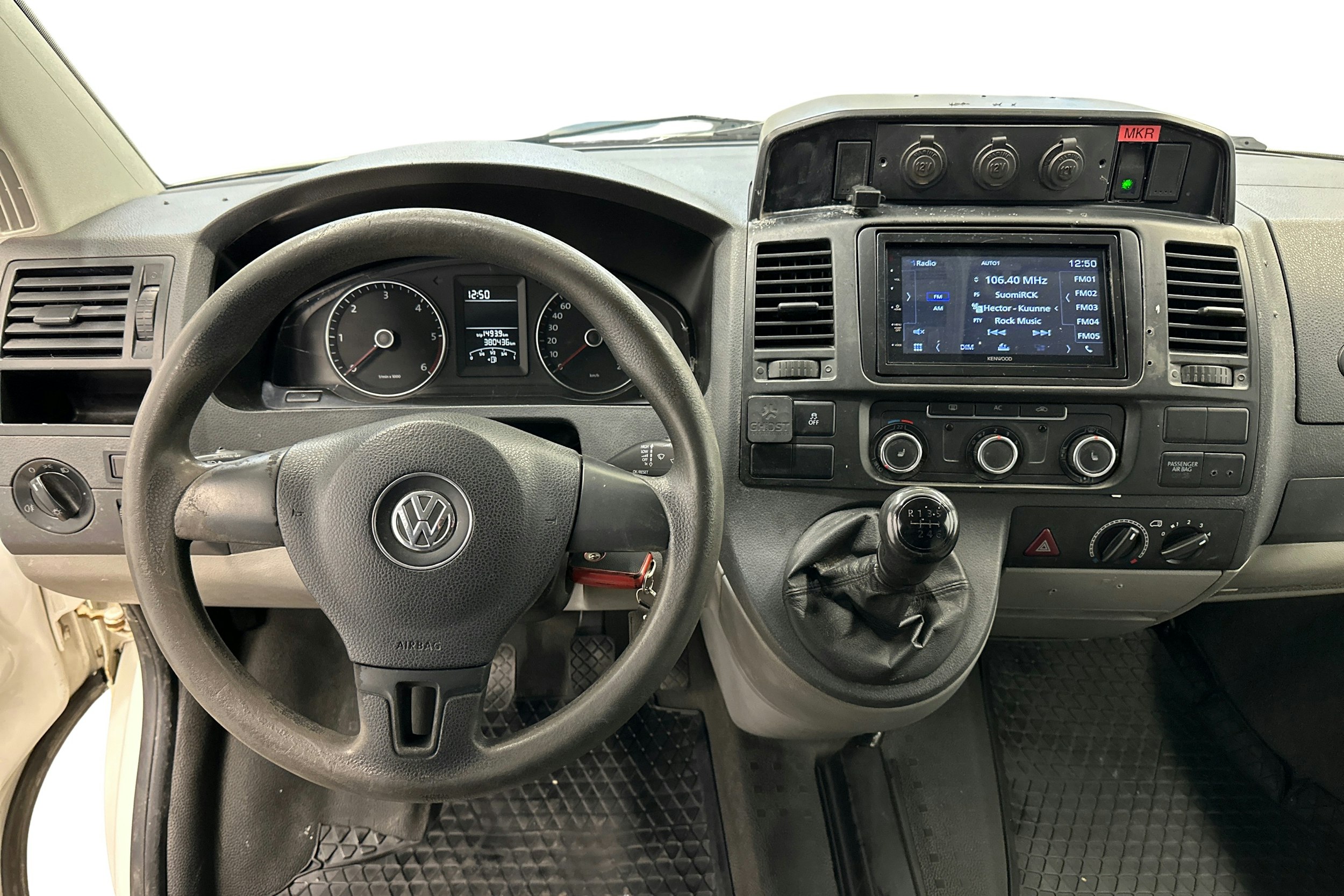 valkoinen Volkswagen Transporter 2010 kuva 7.