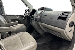 valkoinen Volkswagen Transporter 2010 kuva 8.