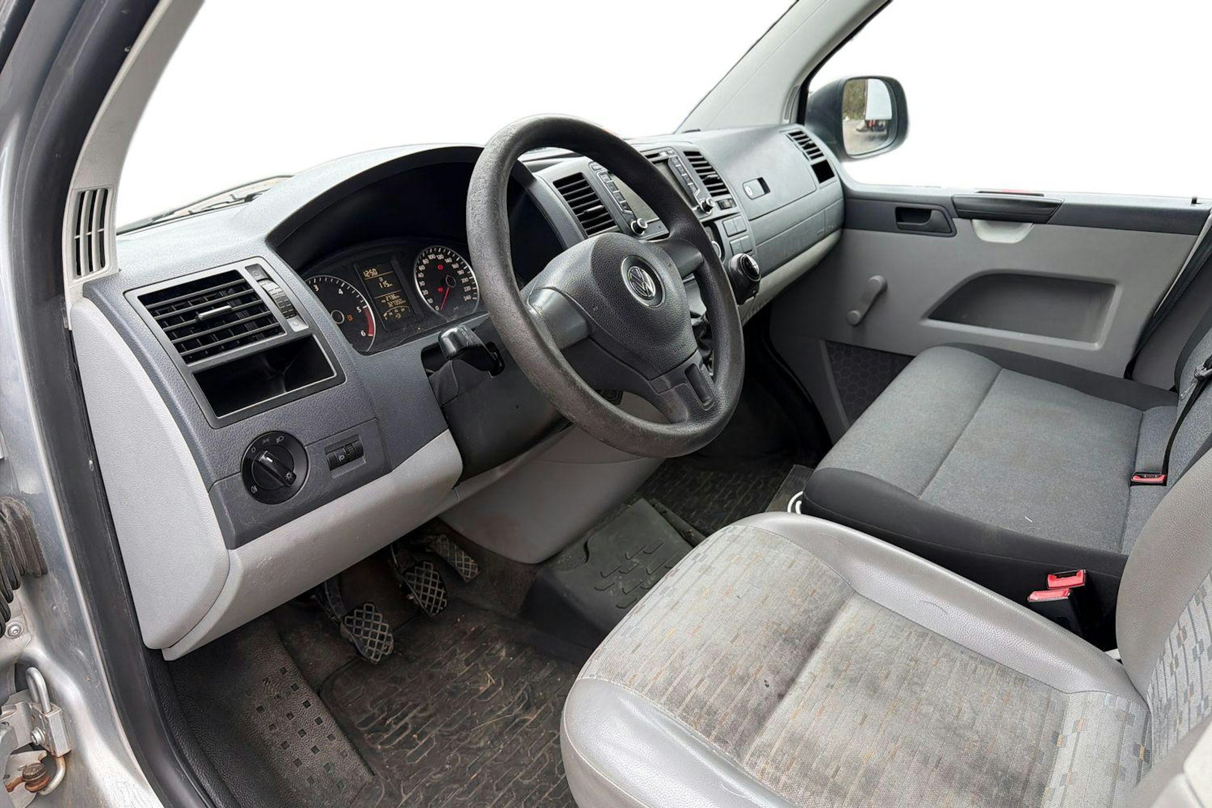 harmaa Volkswagen Transporter 2010 kuva 3.
