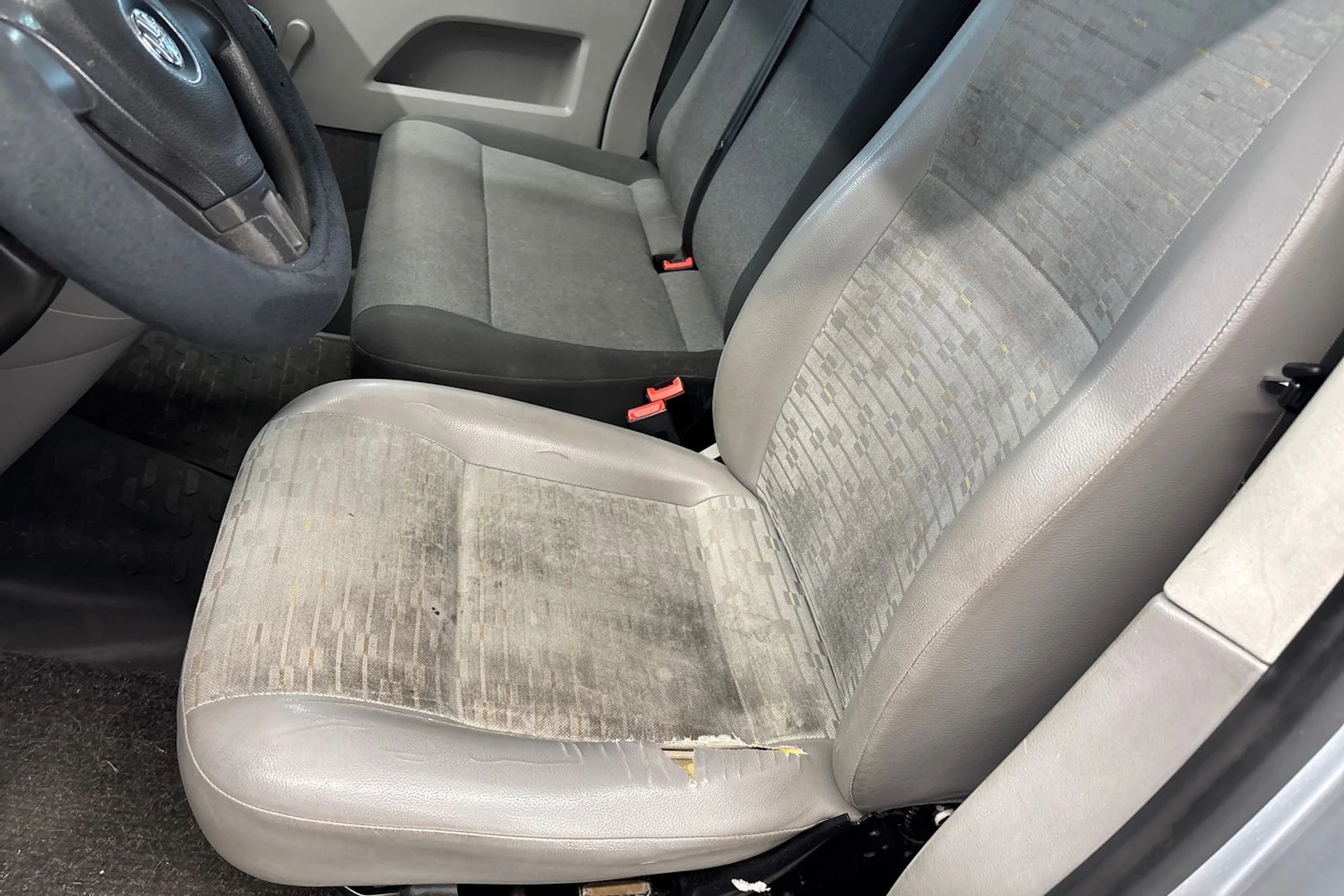 harmaa Volkswagen Transporter 2010 kuva 27.