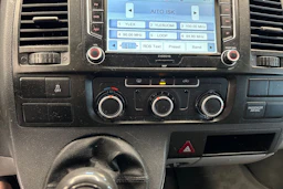 harmaa Volkswagen Transporter 2010 kuva 31.