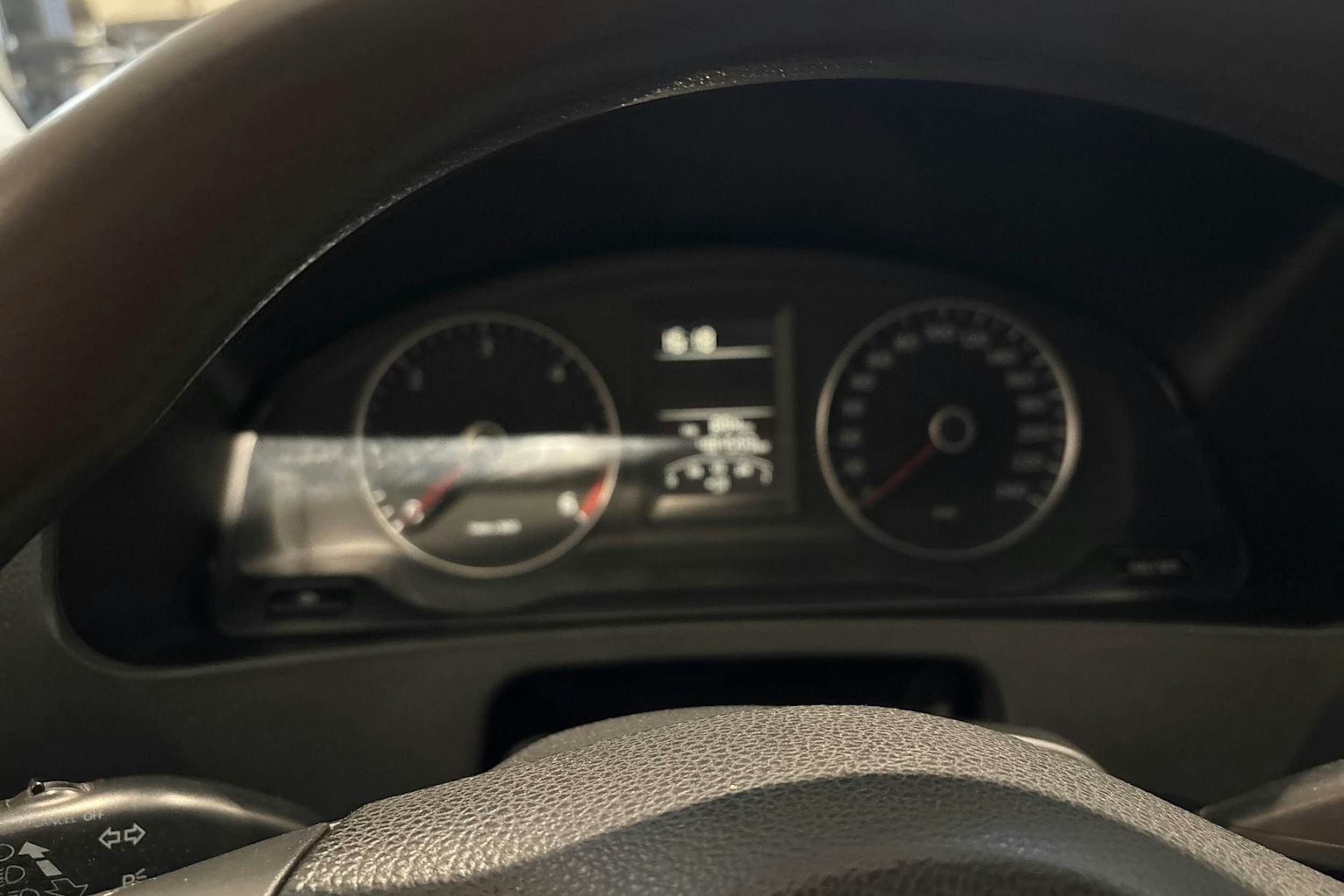 ruskea (beige) Volkswagen Transporter 2010 kuva 16.