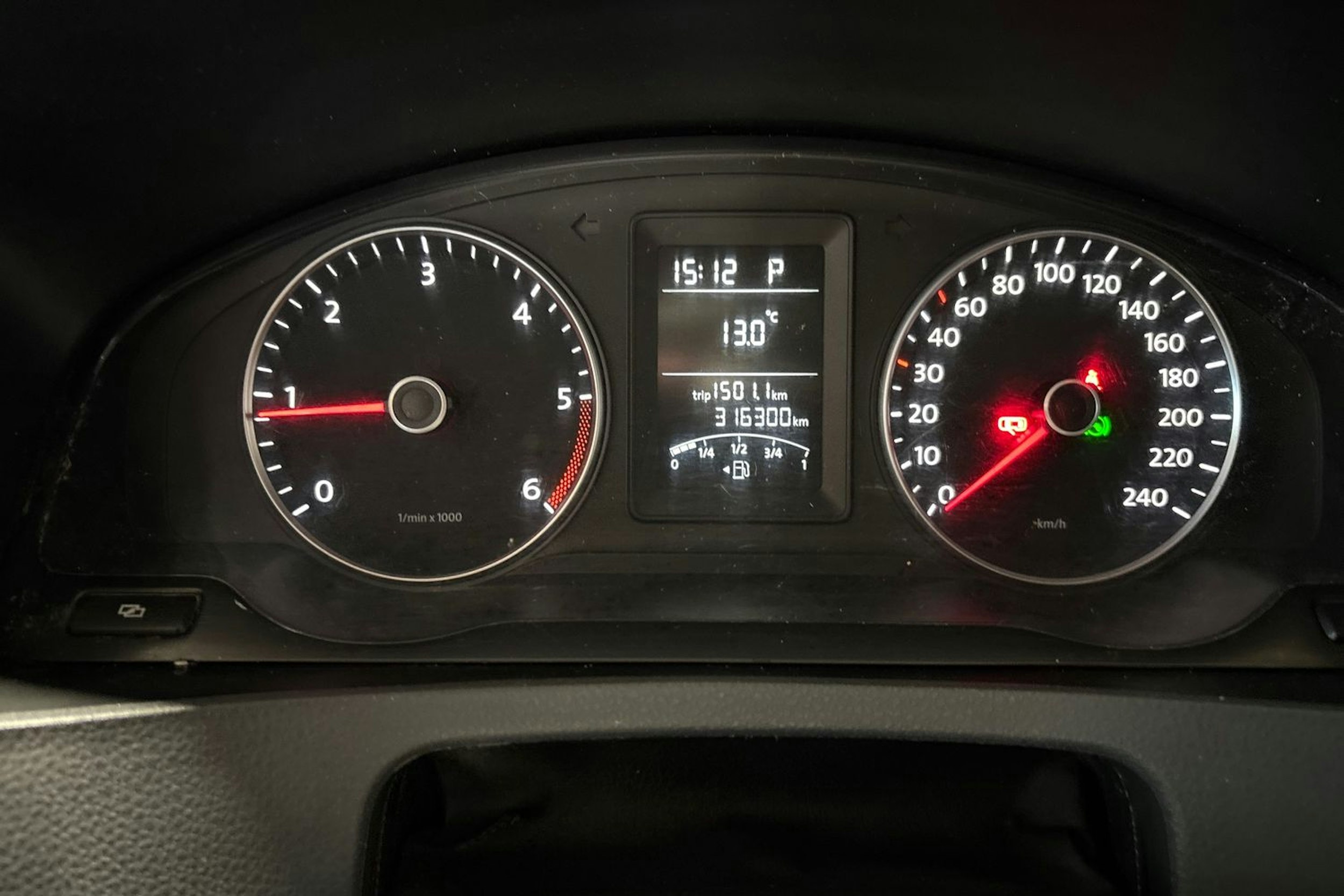 sininen Volkswagen Transporter 2010 kuva 13.