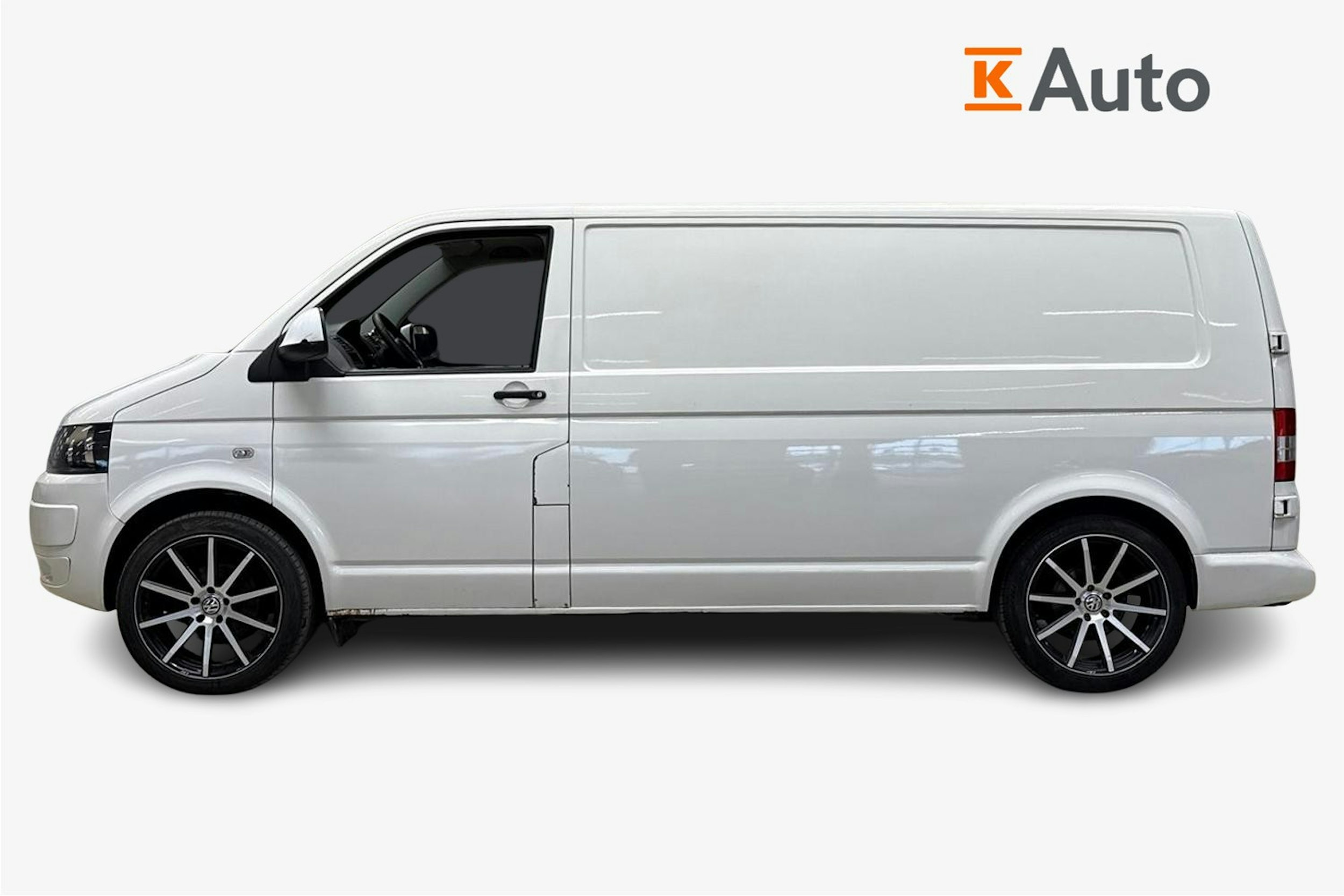 valkoinen Volkswagen Transporter 2010 kuva 6.