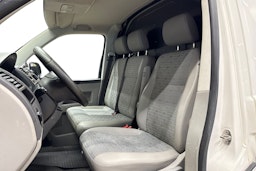 valkoinen Volkswagen Transporter 2010 kuva 7.