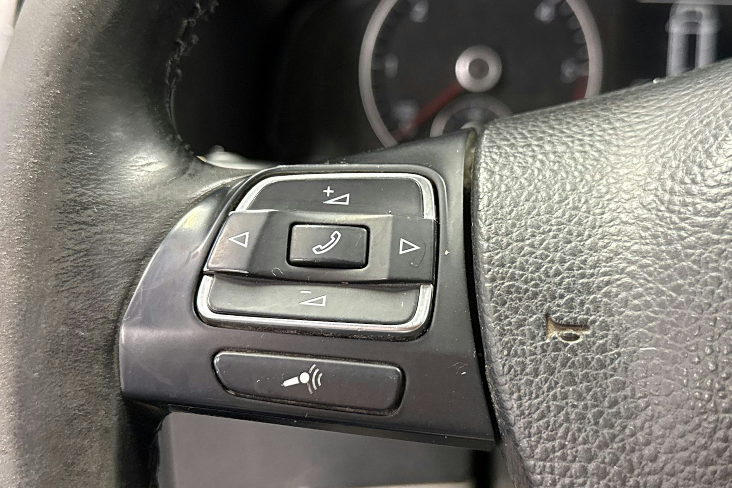 valkoinen Volkswagen Transporter 2010 kuva 15.