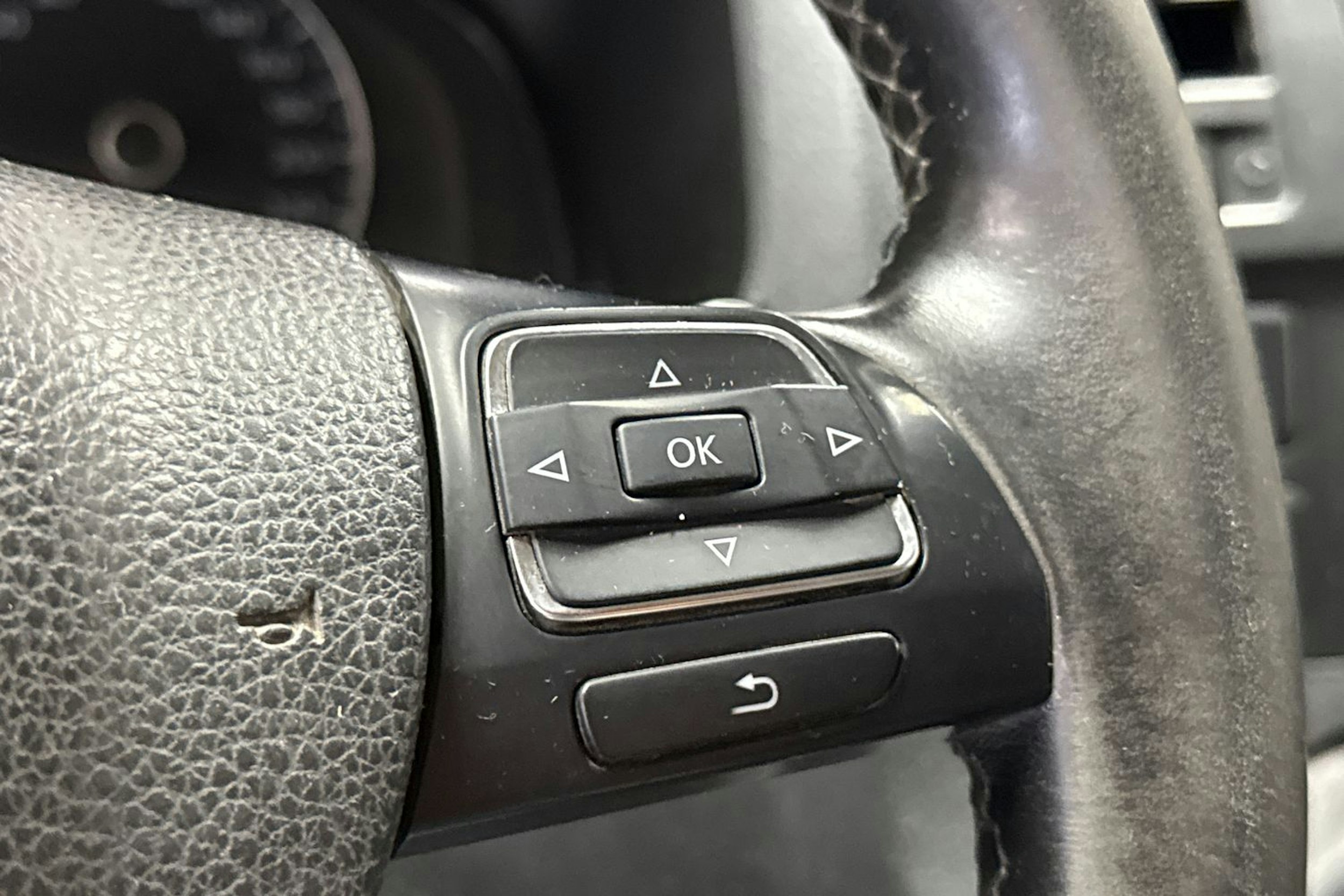 valkoinen Volkswagen Transporter 2010 kuva 16.