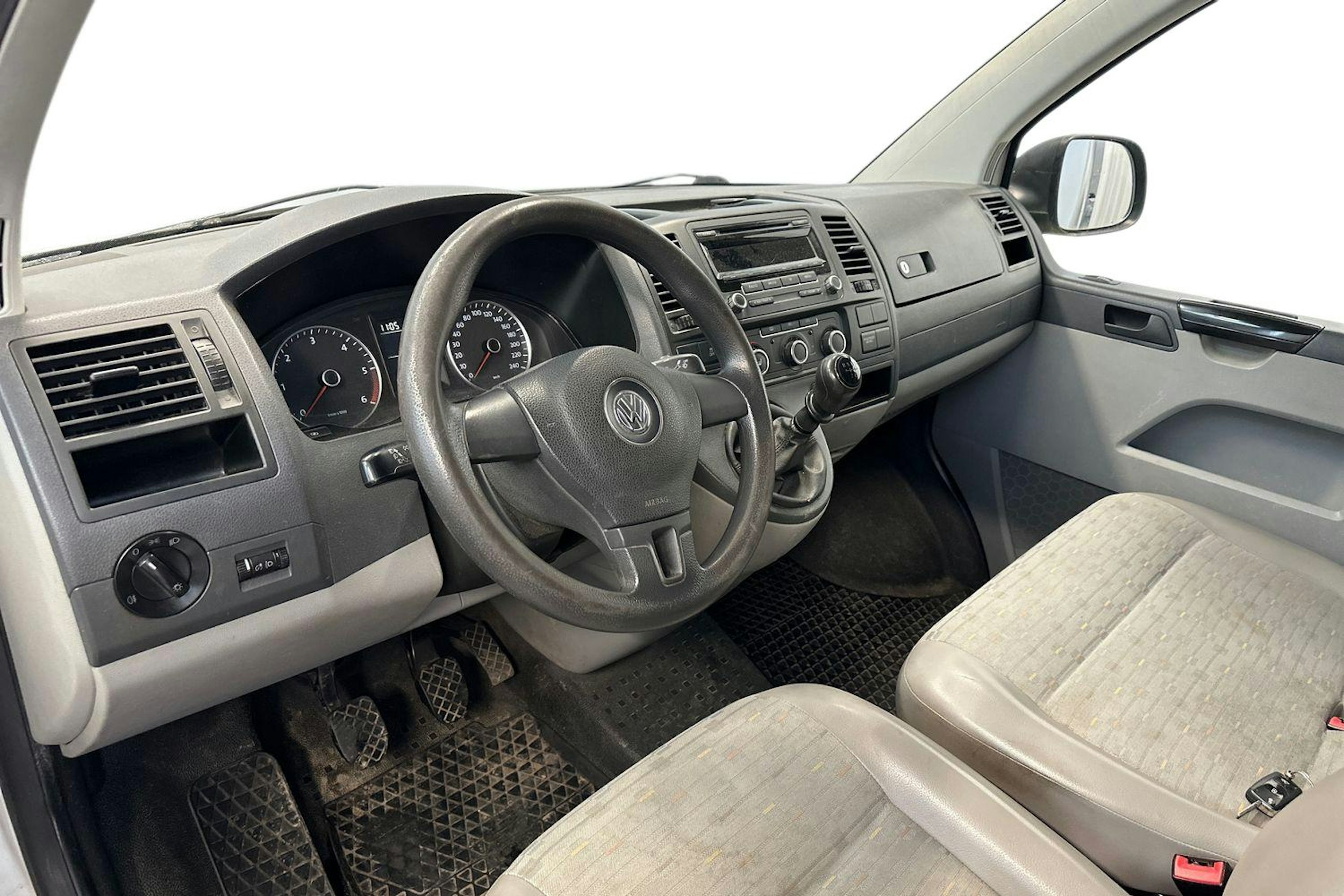 valkoinen Volkswagen Transporter 2011 kuva 3.