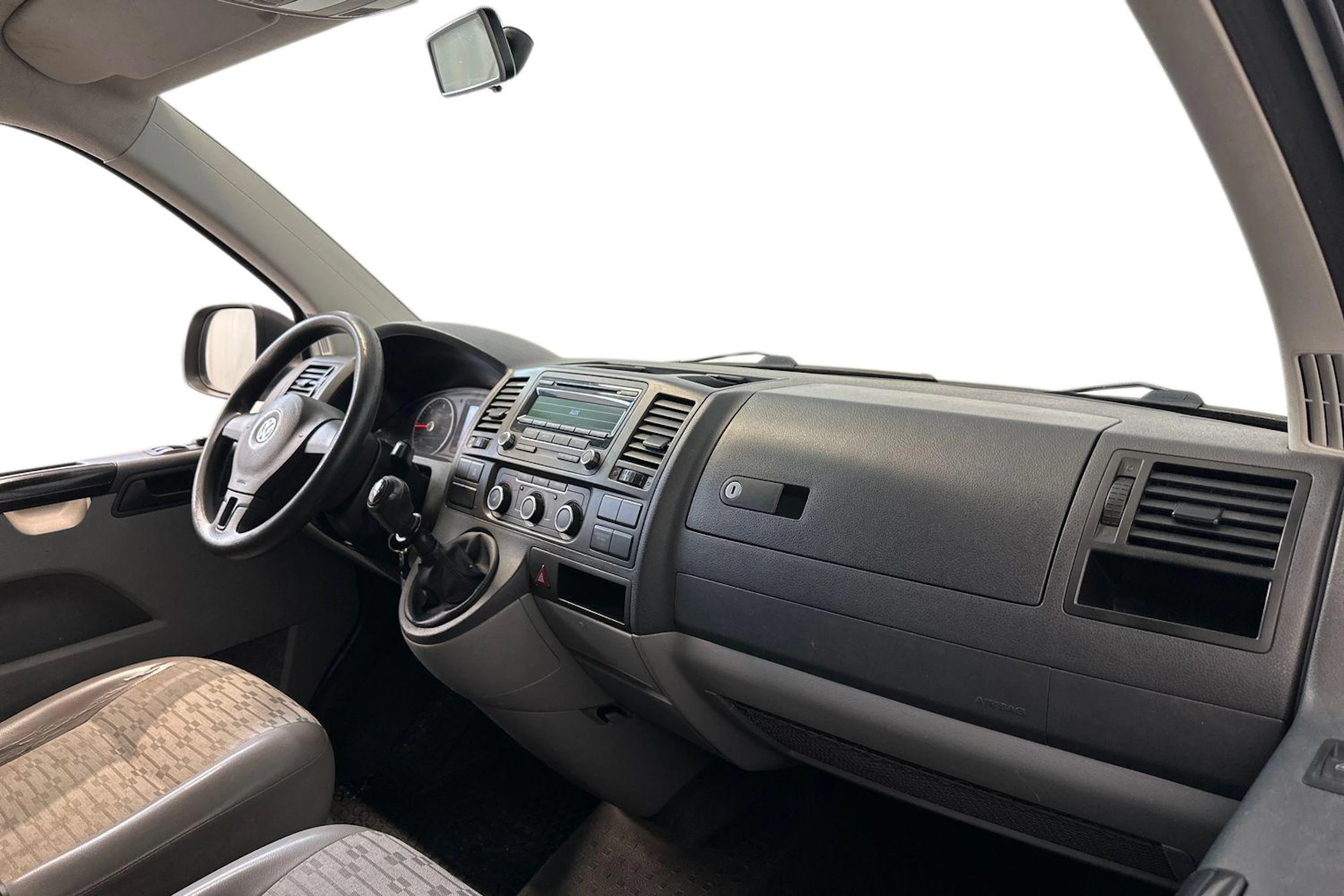 valkoinen Volkswagen Transporter 2011 kuva 9.