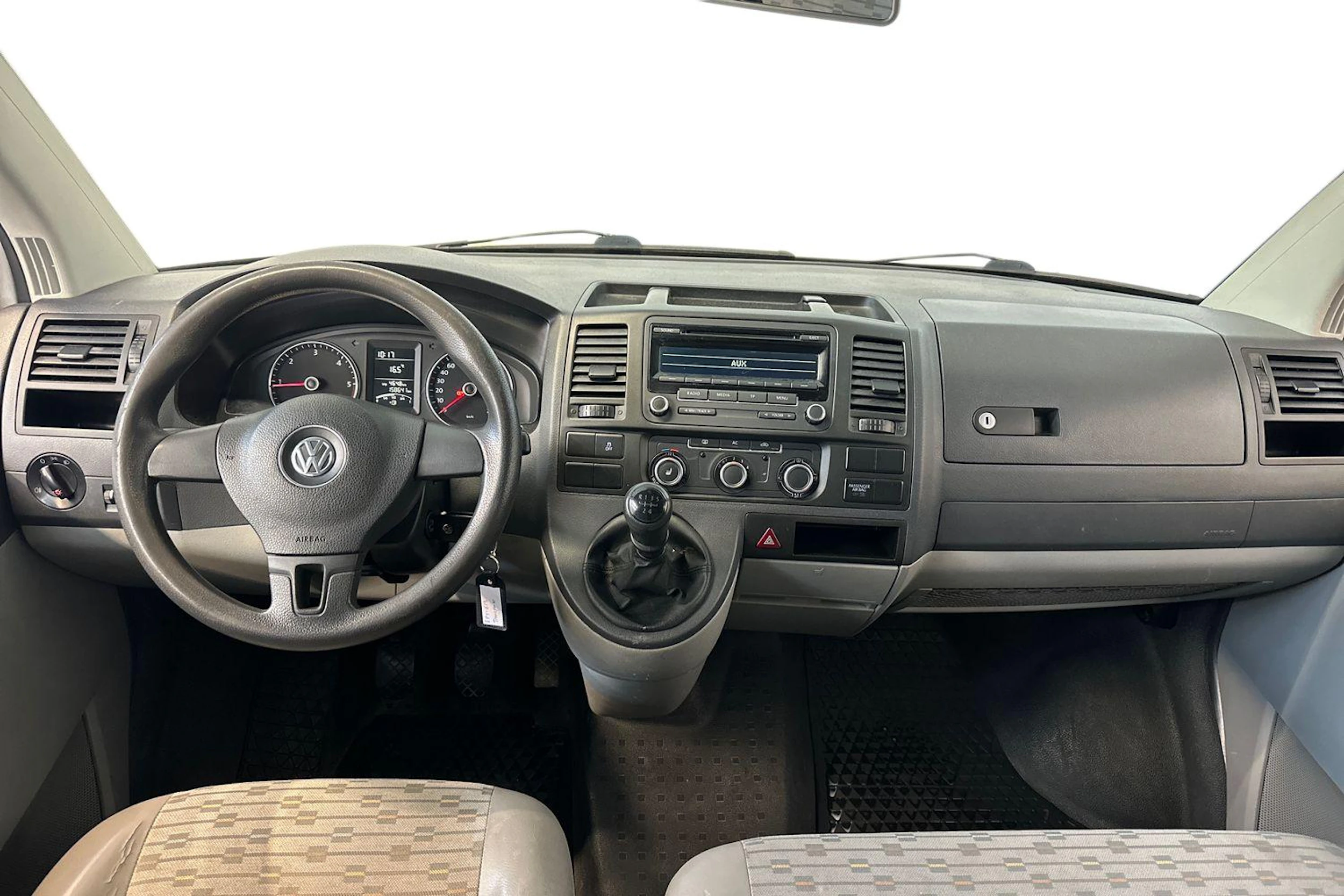 valkoinen Volkswagen Transporter 2011 kuva 11.