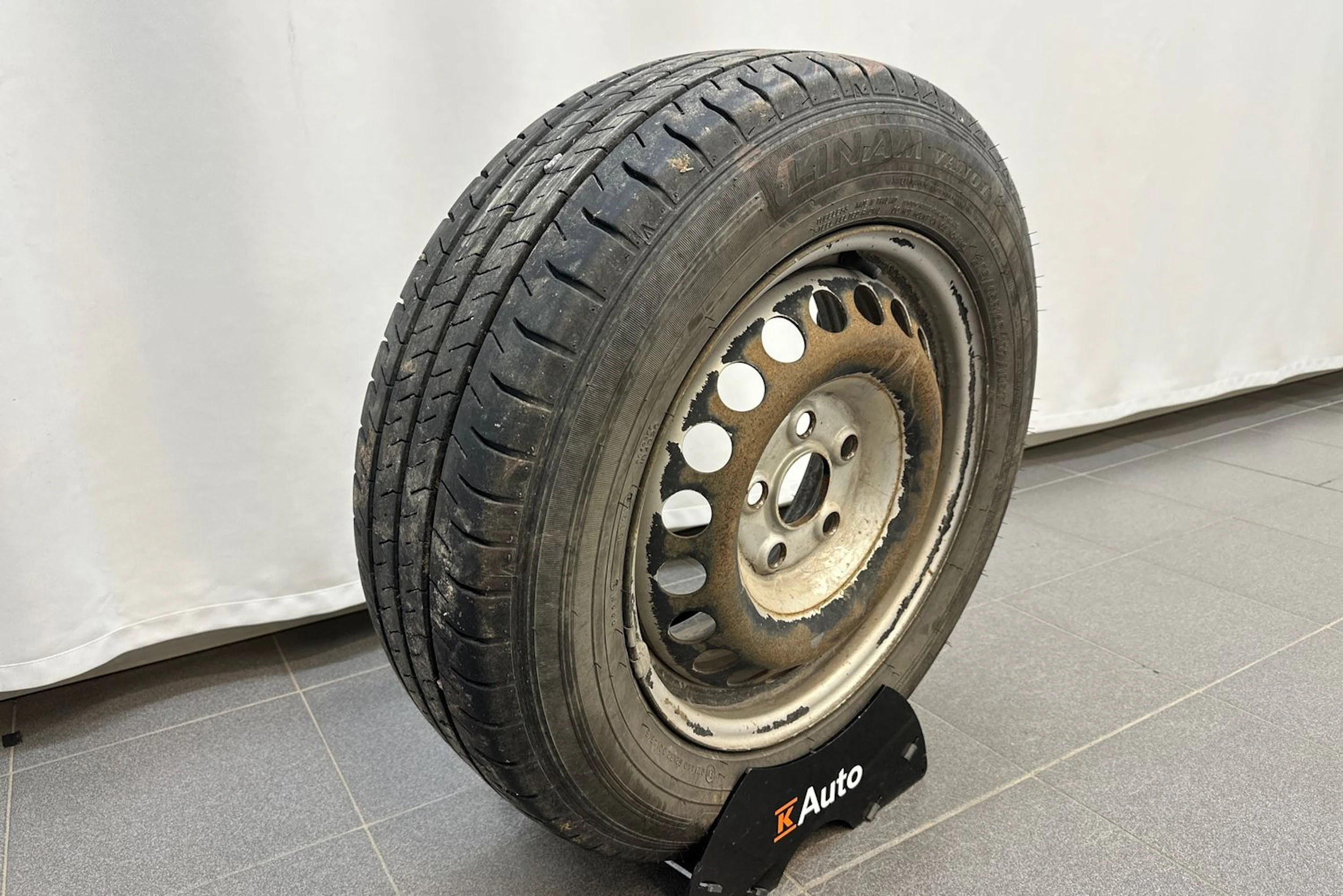 valkoinen Volkswagen Transporter 2011 kuva 20.