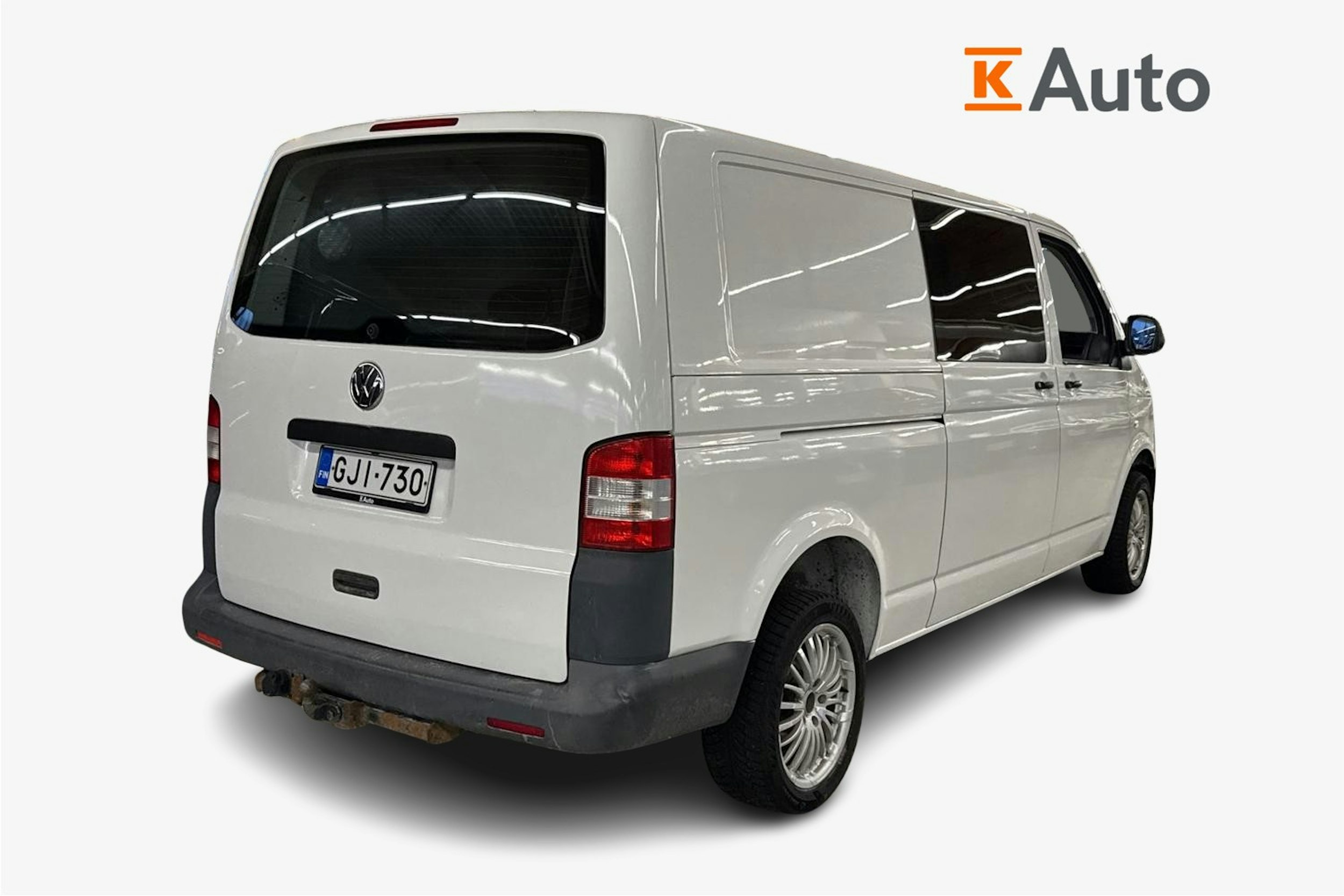 valkoinen Volkswagen Transporter 2011 kuva 2.