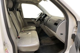 valkoinen Volkswagen Transporter 2011 kuva 8.