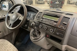 valkoinen Volkswagen Transporter 2011 kuva 11.