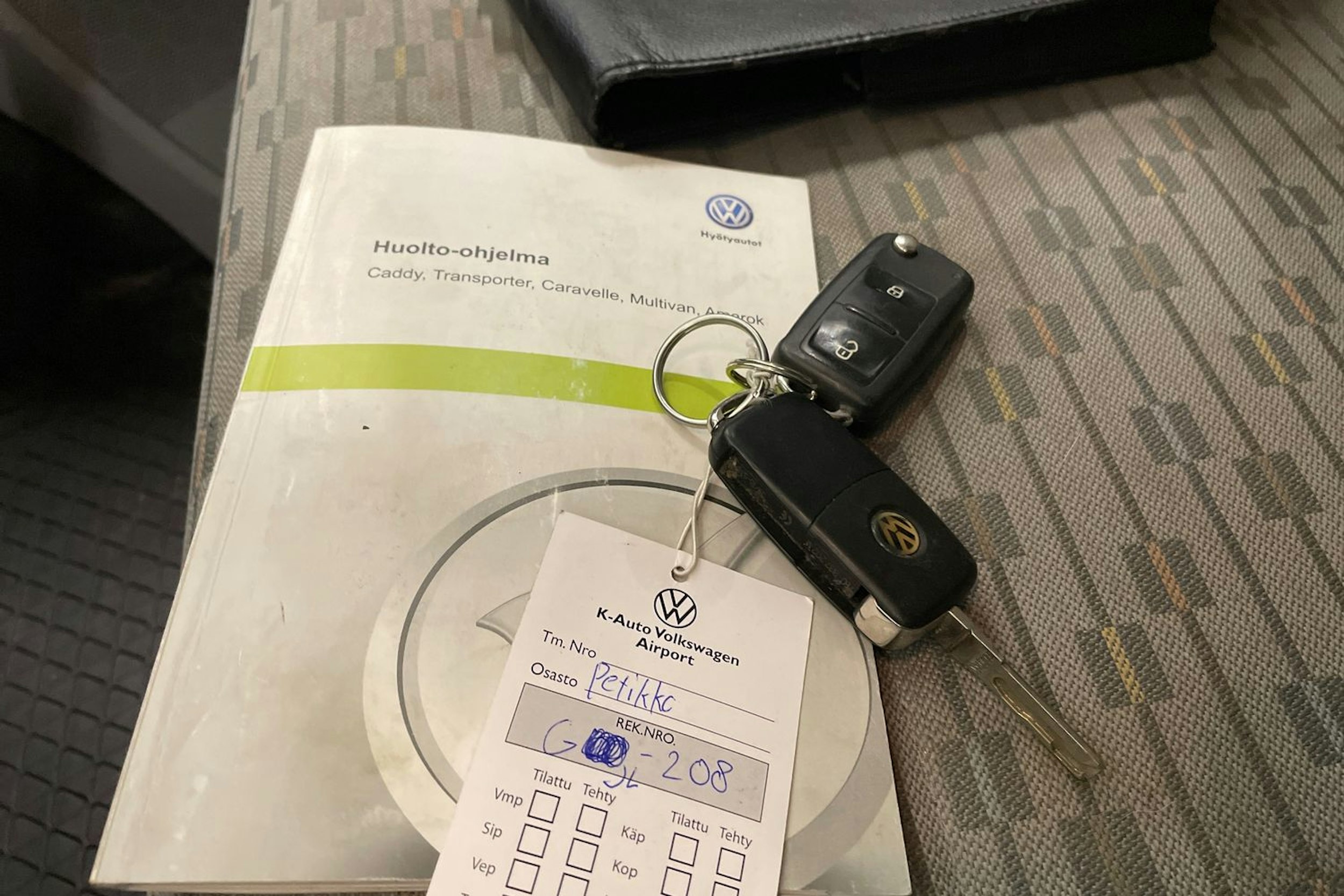 valkoinen Volkswagen Transporter 2011 kuva 13.