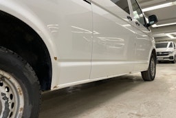 valkoinen Volkswagen Transporter 2011 kuva 22.