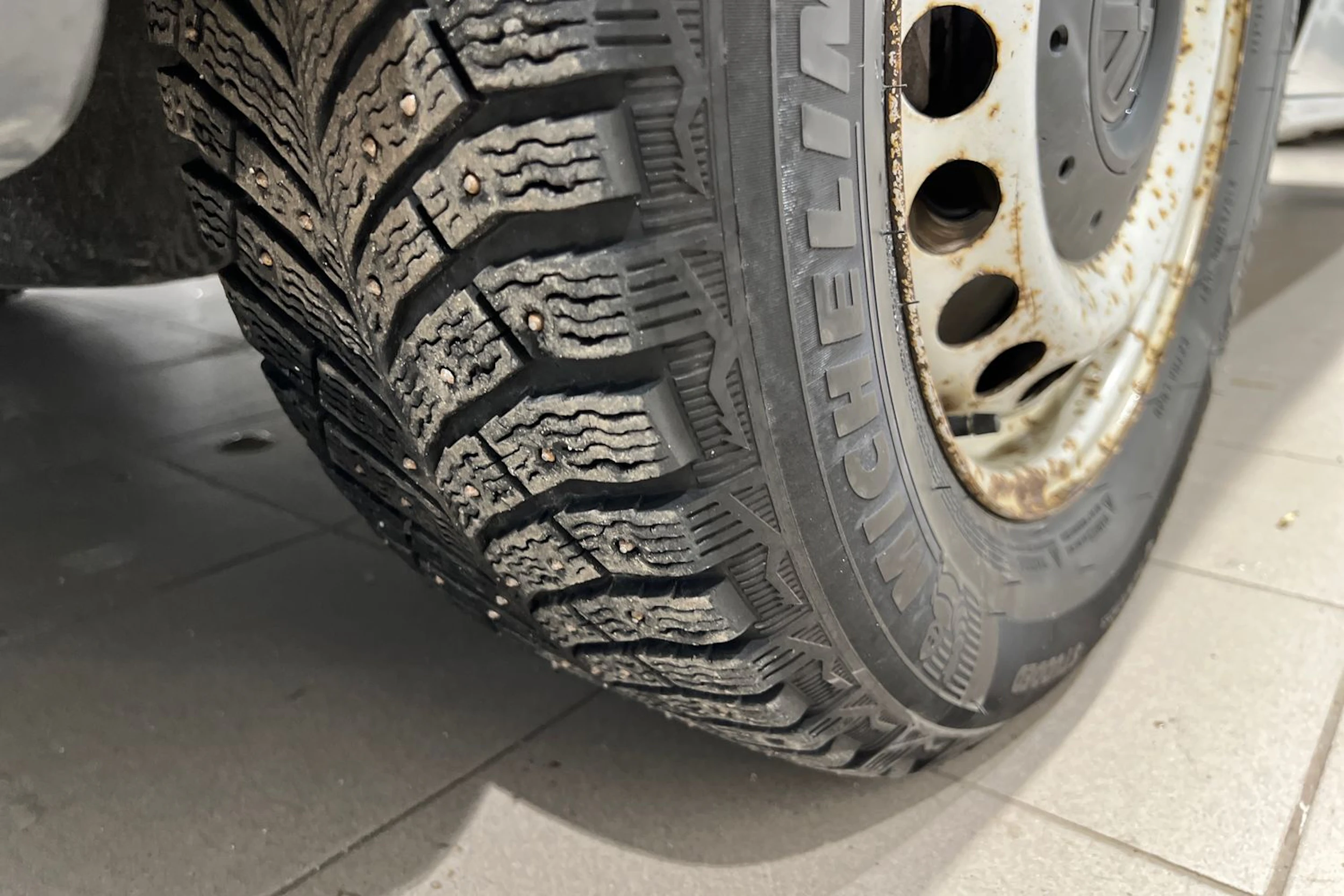 Harmaa Volkswagen TRANSPORTER 2011 kuva 17.