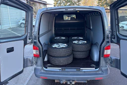 harmaa Volkswagen Transporter 2011 kuva 4.